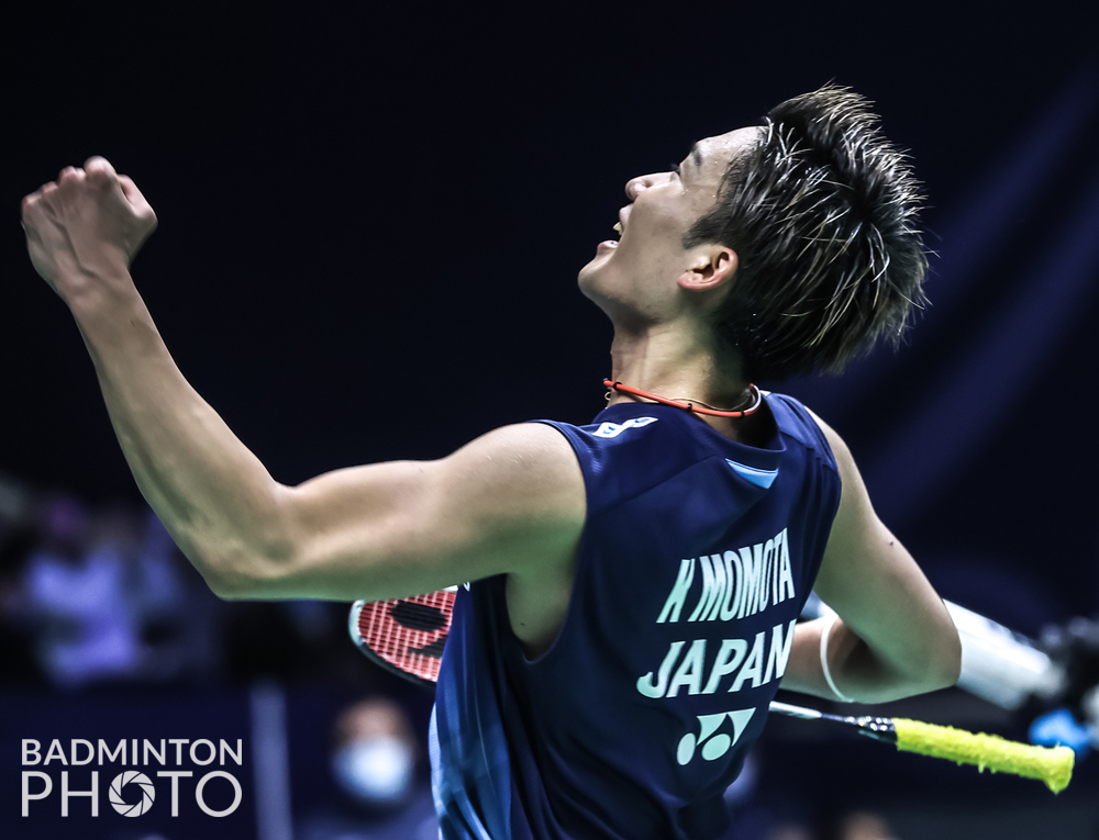 关于日本羽毛球队绝杀丹麦羽毛球队，桃田贤斗完成帽子戏法的信息