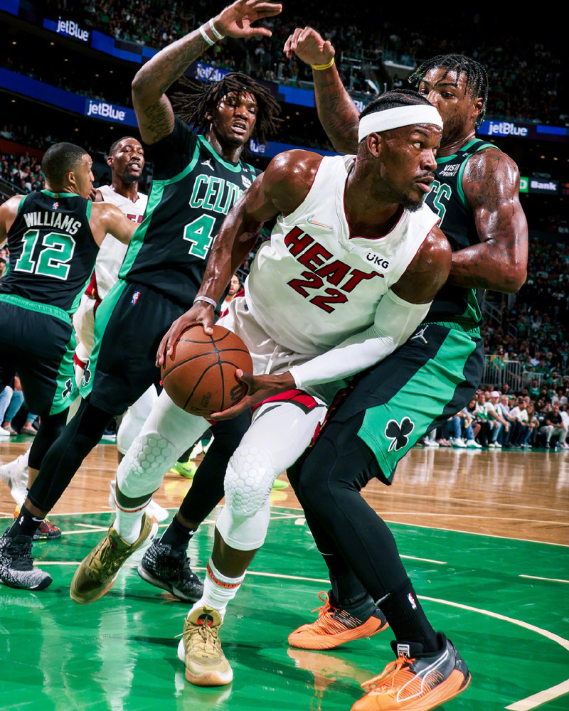 开云体育官网-包含热火客场击败凯尔特人，巴特勒大三双引领球队胜利的词条