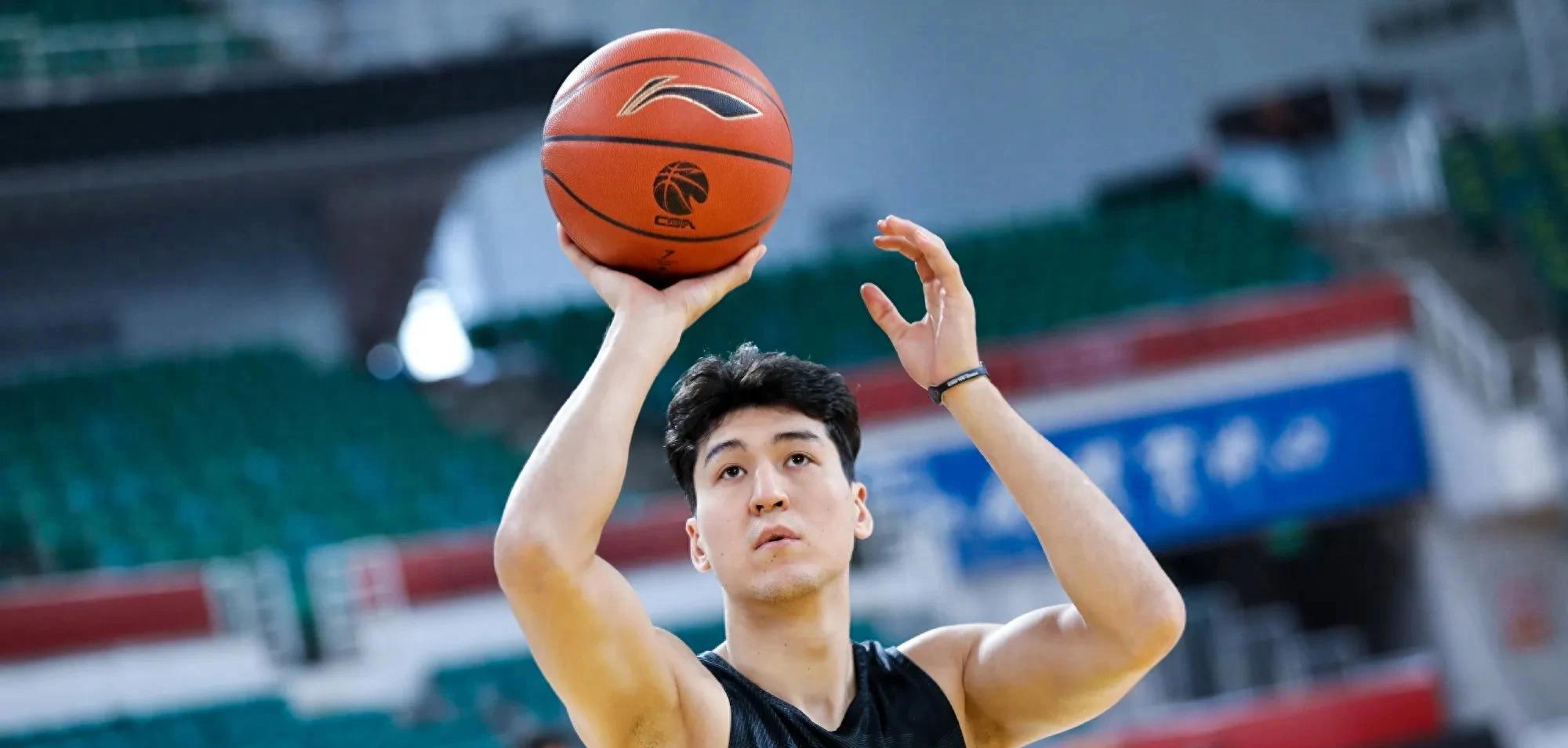 球星爆发！CBA赛场再现神级操作的简单介绍