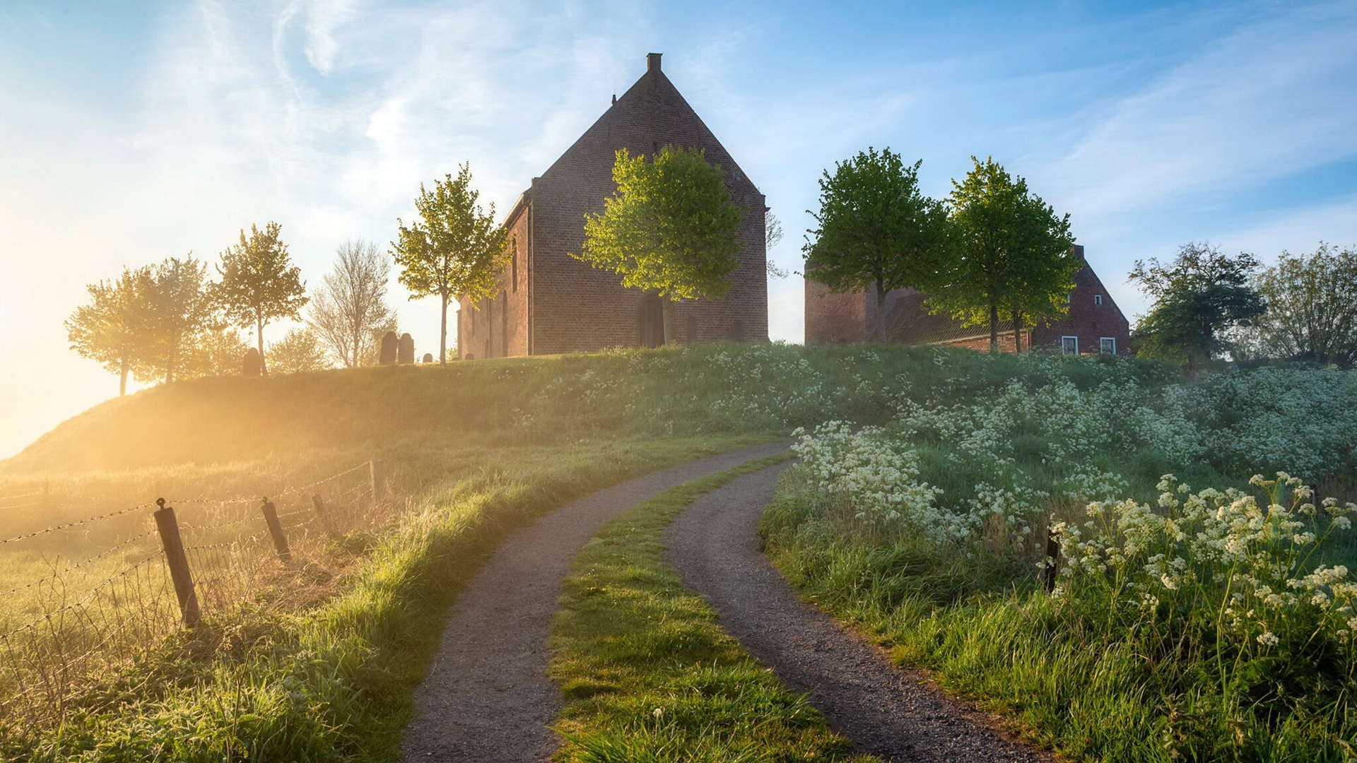 米兰火力全开，阿拉巴独造三球点燃圣西罗