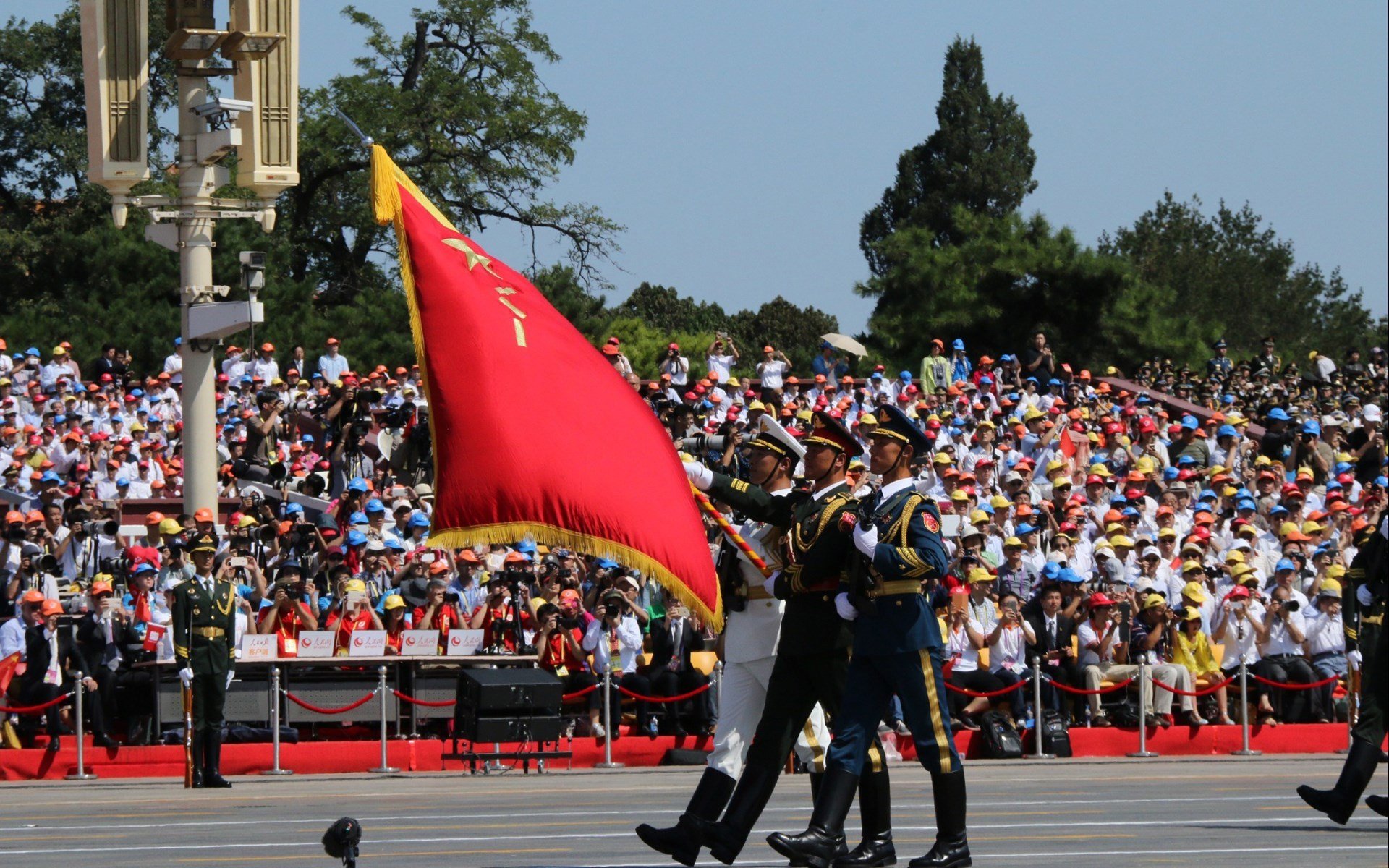 罗德里戈临危救主,巴西队逆转莱比锡红牛奏凯歌