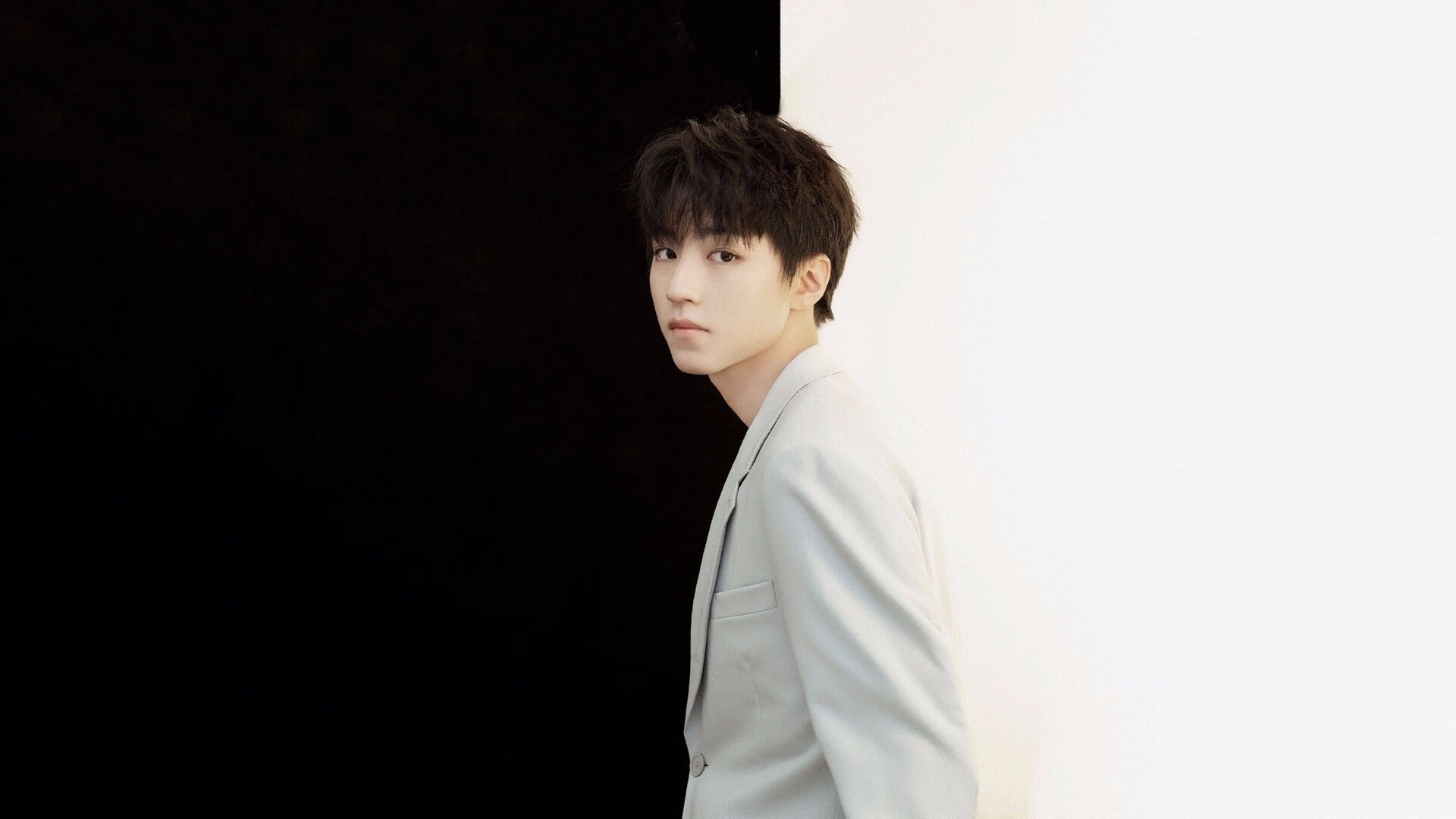 跨界风暴,哈登西甲德比化身英雄,黄蜂快船鏖战映照体育激情