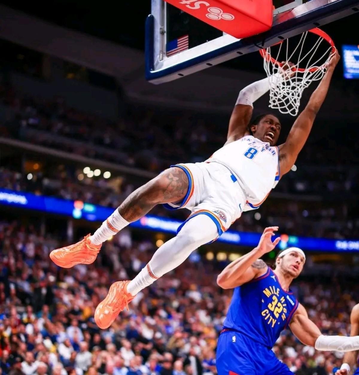 掘金加时取胜骑士，布克成为关键先生