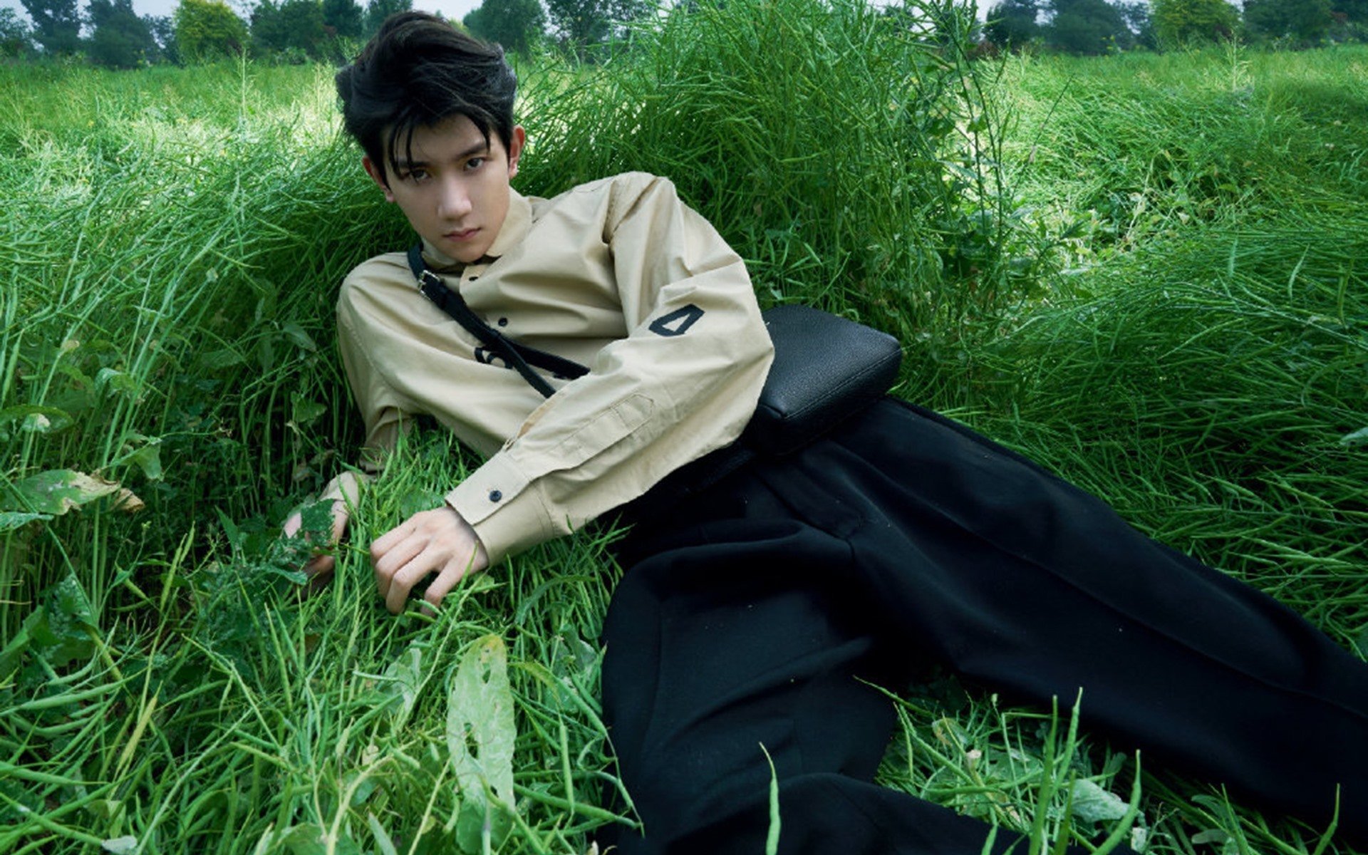 开云下载-撕裂风暴，米切尔43分炸裂之夜，开拓者末节一波流锁定胜局